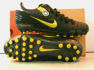scarpa calcio anni 2000 NIKE TOTAL 90 SHIFT MG mis. 39 (solo collezione) - Foto 1 di 6