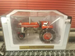 Massey Ferguson 1100 1/16 Diecast Tractor Replica Collectible By SpecCast - Picture 1 of 5