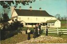 Heart of Amishland, Amish Kinder & Sechskantschild Bar, weißes Pferd, Feder Postkarte
