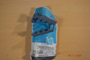 GM 8917256  Plug Wire Chevy C4 Corvette 1985 - 1991 - Picture 1 of 1
