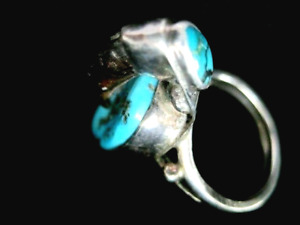 Signed ~Old~ One of a Kind! Unique Vintage Navaj Sterling Silver Turquoise Ring~