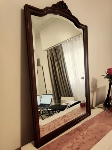 FRENCH STYLE LARGE BEVELED MIRROR. MAHOGANY WOOD. 36 BY 23 INCHES Cover