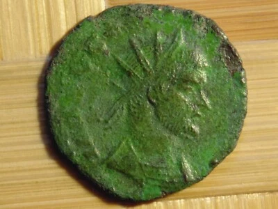 Claudius II AE Antoninianus,AD 268-270.ANCIENT ROMAN IMPERIAL COIN cleaned - Image 1 of 4