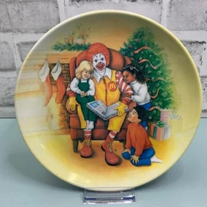Vintage McDonald's Ronald McDonald Christmas Collector Plate 8" - Picture 1 of 5
