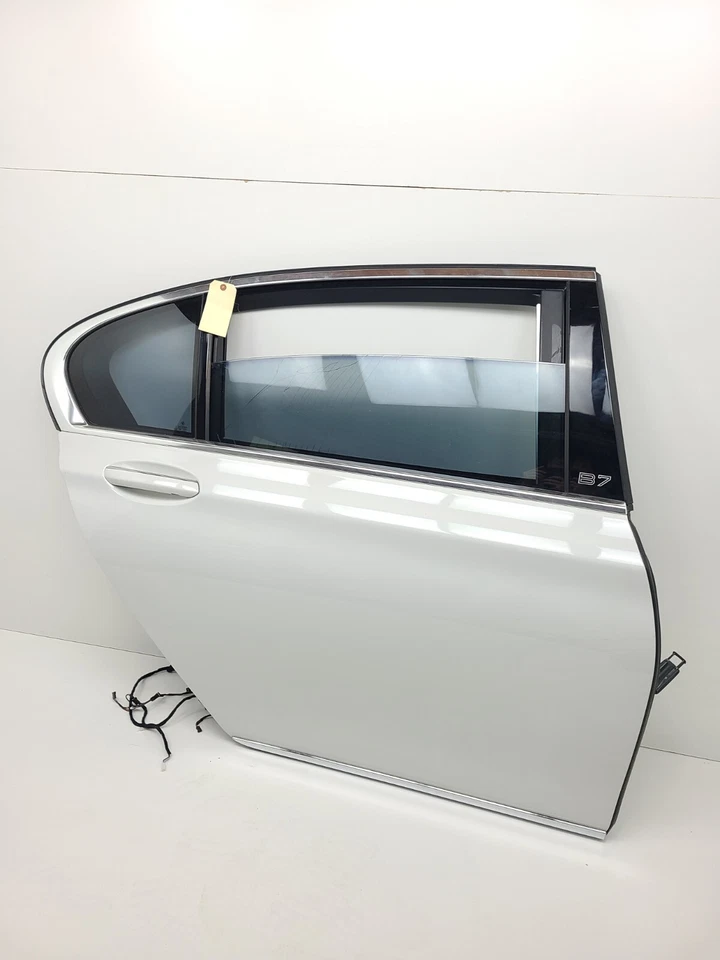2016-2019 BMW ALPINA B7 750 G12 REAR RIGHT DOOR SHELL ASSEMBLY 300 WHITE OEM  - Image 1 of 4