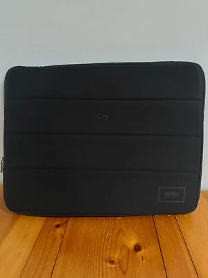 Solo New York PRO Padded Ultrabook Black 17.3" Laptop Sleeve New (open box) - Image 1 of 4