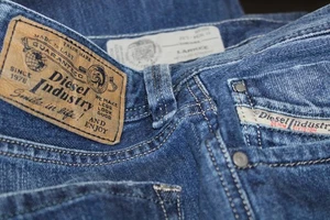 Herren Original LARKEE Diesel W34 L33 Jeans Dunkelblau 34R Regular Straight - Bild 1 von 4