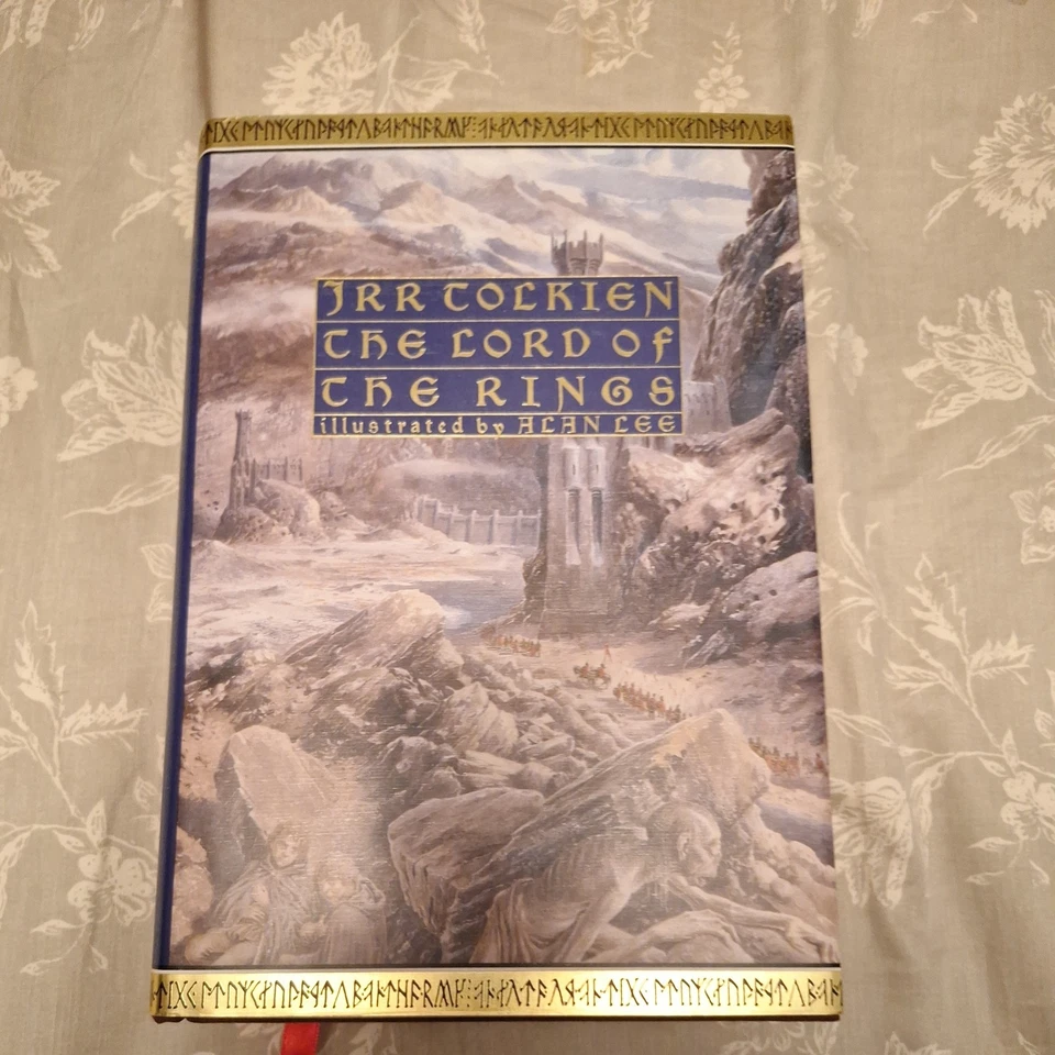The Lord Of The Rings Book By J.R.R. Tolkien 1991 Hardcover Book Foto 1 de 2
