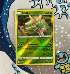 Scyther 3/214 Reverse Holo Sun & Moon Lost Thunder Pokemon Card 2018 LP - Bild 1 von 3