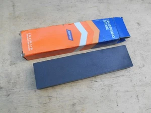 NORTON SHARPENING STONE 8x2x1 JB-8 85455-1 CRYSTOLON COMBINATION BENCH STONE New - Picture 1 of 4
