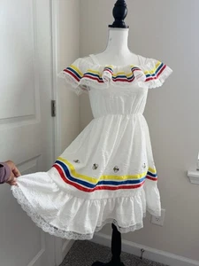 Colombian Traditional Dress (girls) - Picture 1 of 5