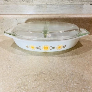 USA Vintage Pyrex Milch weiß orange braun Sterne 1,5 Quart geteilt Kasserolle mit Deckel - Bild 1 von 6