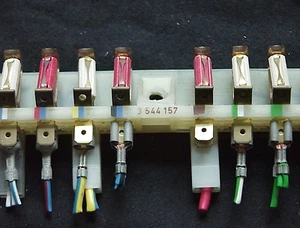 Volvo 1991-1993 240  Fuse  Board Part Number #3544157. Nice Condition. - Picture 1 of 1