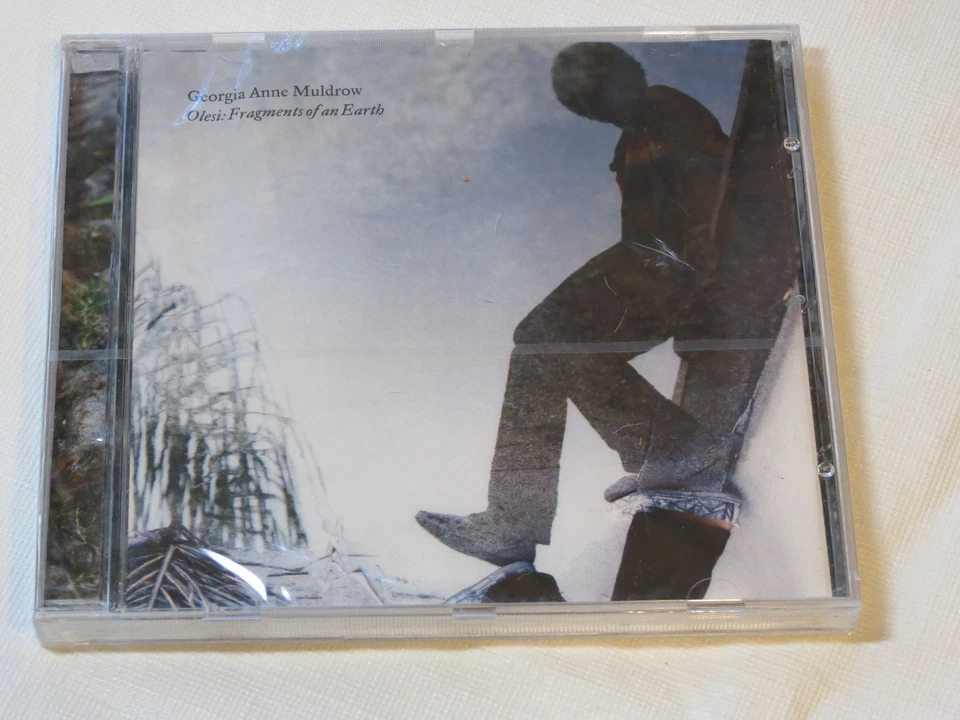 Olesi-Fragments of An Earth Georgia Anne Muldrow CD Stones Throw Records NOS  Foto 1 de 1