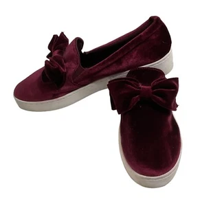 Isaac Mizrahi Live Women's Velvet Sneaker With Bow Dark Red Fabric Size 12 M  - Picture 1 of 8
