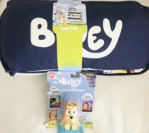 Bluey Nap Matte + Bonus Bluey Nachtlicht/Taschenlampe selten Rarität Neu mit Etikett - Bild 1 von 8