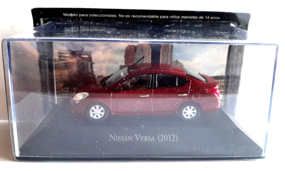 [74] DIE CAST NISSAN VERSA (2012) GRANDES AUTOS MEMORABLESEN MÉXICO - 1/43 - Immagine 1 di 1