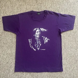 T-shirt vintage nativi americani uomo grande viola schermo stelle punto singolo S/S - Foto 1 di 13
