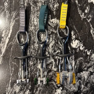 Black Diamond Camelot Klettern Cam Set. Größe 0,4, 0,75 und 2. Neu- ohne Etikett - Bild 1 von 6