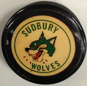 Vintage SUDBURY WOLVES OFFICIAL OHA OHL ONTARIO HOCKEY LEAGUE GAME PUCK - Picture 1 of 2