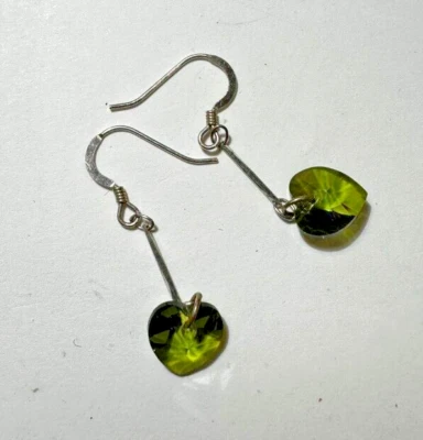Argento D'Epoca Cristallo Peridoto Verde Cuore Pendente Gancio Orecchini 3g 1 - Immagine 1 di 4