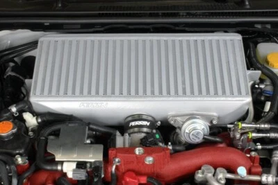 Intercooler de montaje superior Perrin Performance (plateado) solo para Subaru STI 2008-2021 Foto 1 de 4