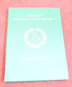 Original alter DDR Dienstpass,  1988 viele Stempel Mitarbeiter der Trasse der F - Bild 1 von 14