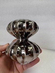 Jonathan Adler 4.25" Vase - Platinum/ Silver/ Chrome Ribbed Double Gourd Pottery - Picture 1 of 11