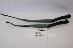 2007 HYUNDAI SANTA FE LEFT & RIGHT WINDSHIELD WIPER ARMS OEM - Picture 1 of 5