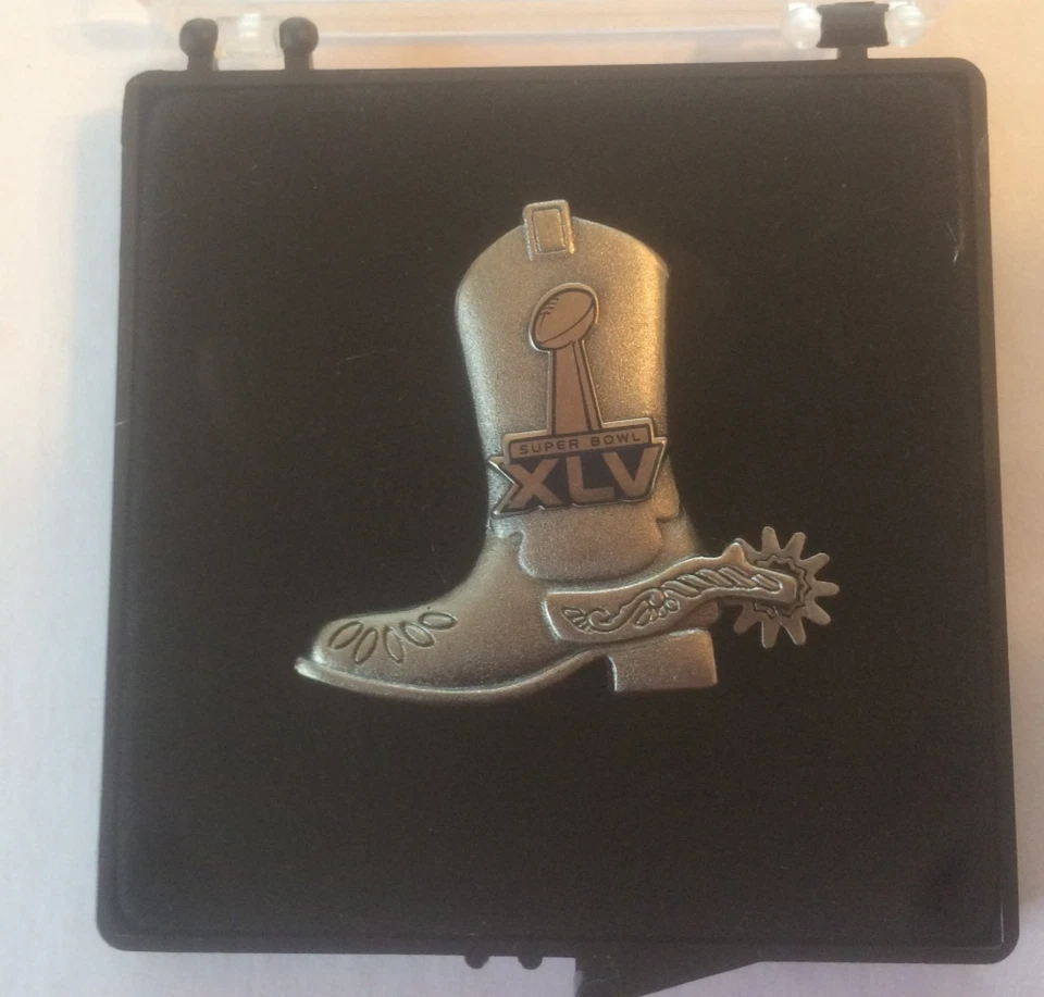 NEW Super Bowl XLV Champions Boot & Spinning Spur Pin with Case Packers Steelers - Image 1 of 1