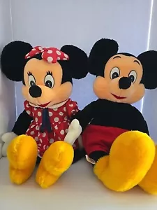 Vintage Mickey Mouse And Minnie Japan - Picture 1 of 12