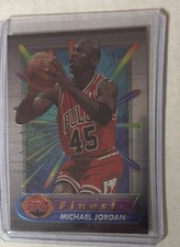 MICHAEL JORDAN 1995 Topps Finest #331 jersey 45