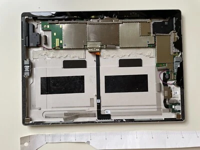 Microsoft Surface 3, 64GB - Image 1 of 4