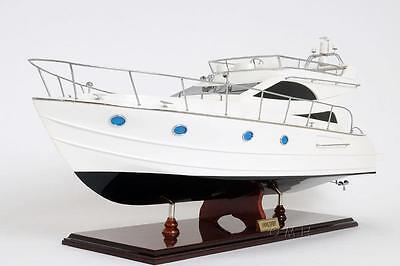 Viking Sport Cruiser Motor Yacht Wooden Model 36  Fully Assembled Power Boat New • 992.99$