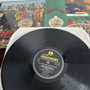 The BEATLES SGT PEPPERS LONELY HEARTS CLUB BAND 1967 1st press UK VINYL LP MONO - Picture 1 of 20