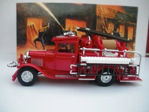 MATCHBOX MODELS OF YESTERYEAR YFE 06 1932 FORD AA FIRE ENGINE  - Picture 1 of 4