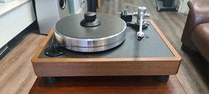 VPI Industries Classic 30th Anniversary Turntable (Walnut) - *RARE* - Picture 1 of 14