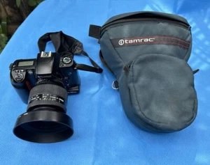 FUJIFILM FINEPIX S1PRO w/ NIKKOR LENS 24-120mm 1:3.5-5.6D, NIKON LENS HOOD HB-11 - Picture 1 of 23