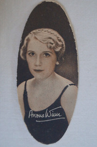Collectable-Vintage-1935-Scarce Carreras Oval Card-Actress-Anona Winn