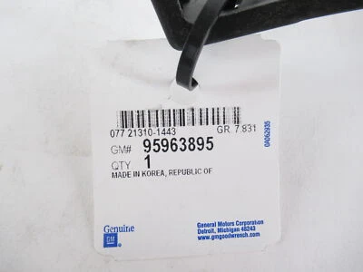 Soporte de fascia para parachoques trasero genuino OEM GM Chevy 95963895 2011-2016 Cruze Foto 1 de 4