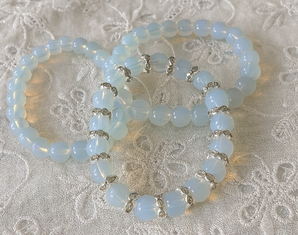 Juego de tres brazaletes elásticos elásticos elásticos de plata de piedra lunar opalita de 8 mm para mujer Foto 1 de 1