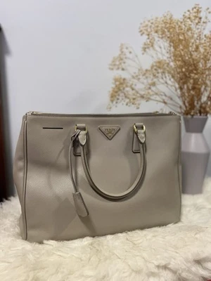 Large  Prada Saffiano Galleria Tote Leather Bag - Image 1 of 4