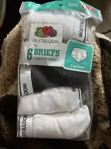 Fruit of the Loom Boys Classic Briefs 5pk Size M 10-12 Tag Free 4 White 1 Black - Picture 1 of 4