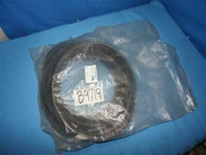 GM 96861003 Weatherstrip NEW NNB - Picture 1 of 8