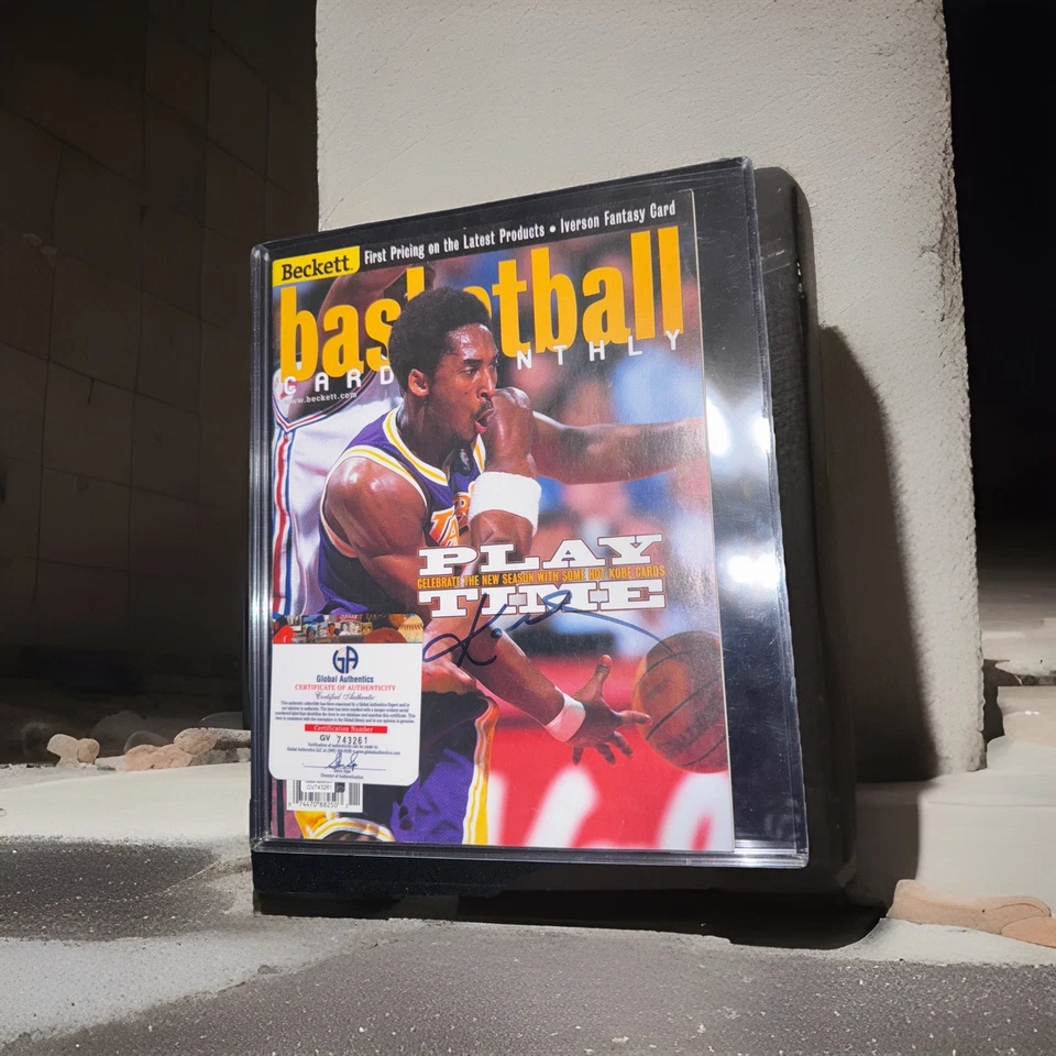 Tarjeta de baloncesto Beckett mensual, cubierta de Kobe Bryant Play Time, #112, noviembre de 1999 Foto 1 de 1