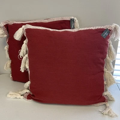 Umbral Almohada Decorativa 20 en X 20 en Rojo Funda Extraíble Foto 1 de 4