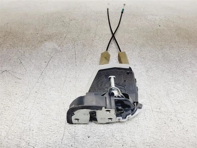 05-15 Toyota Tacoma Crew Cab Rear Passenger Right Door Lock Actuator 69050-04020 - Image 1 of 4