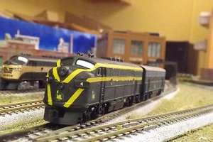 N-Scale Custom Painted JERSEY CENTRAL GREEN F-UNITS A# 4 B # 4C DCC READY - Picture 1 of 5