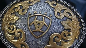 Ariat LOGO Western Oval Filigree Shield Berry Edge Belt Buckle A37005 - Picture 1 of 3