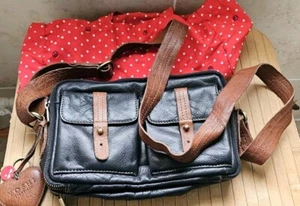 Leather handbags for women used - Picture 1 of 4